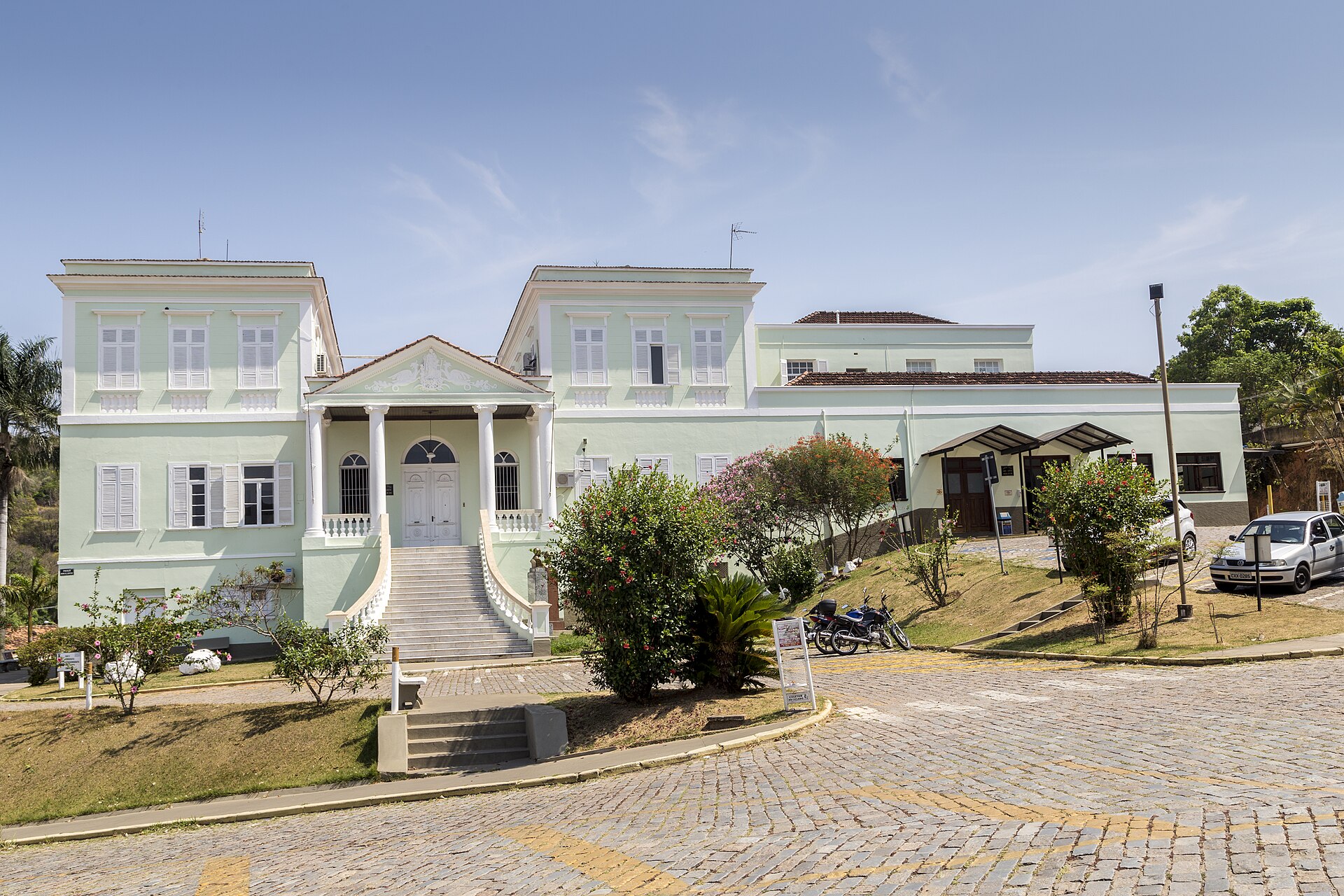 Imagem de referência relacionada a Santa Casa Ana Cintra, item descrito como bem tombado pelo CONDEPHAAT na cidade de Amparo