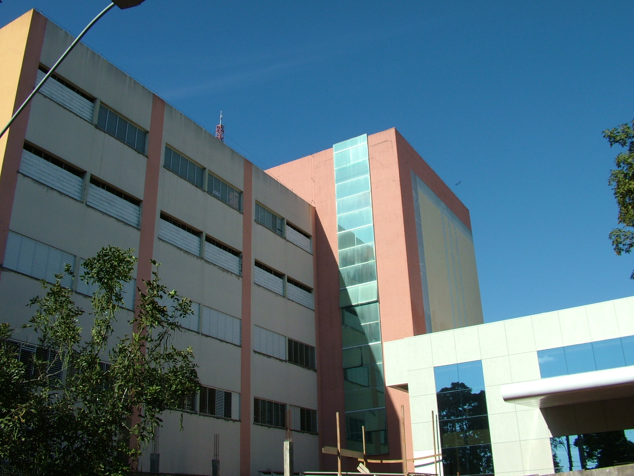 Imagem de referência relacionada a Hospital do Câncer em Uberlândia, item descrito como registro de referência sobre Hospital do Câncer em Uberlândia, organizado a partir de dados estruturados abertos