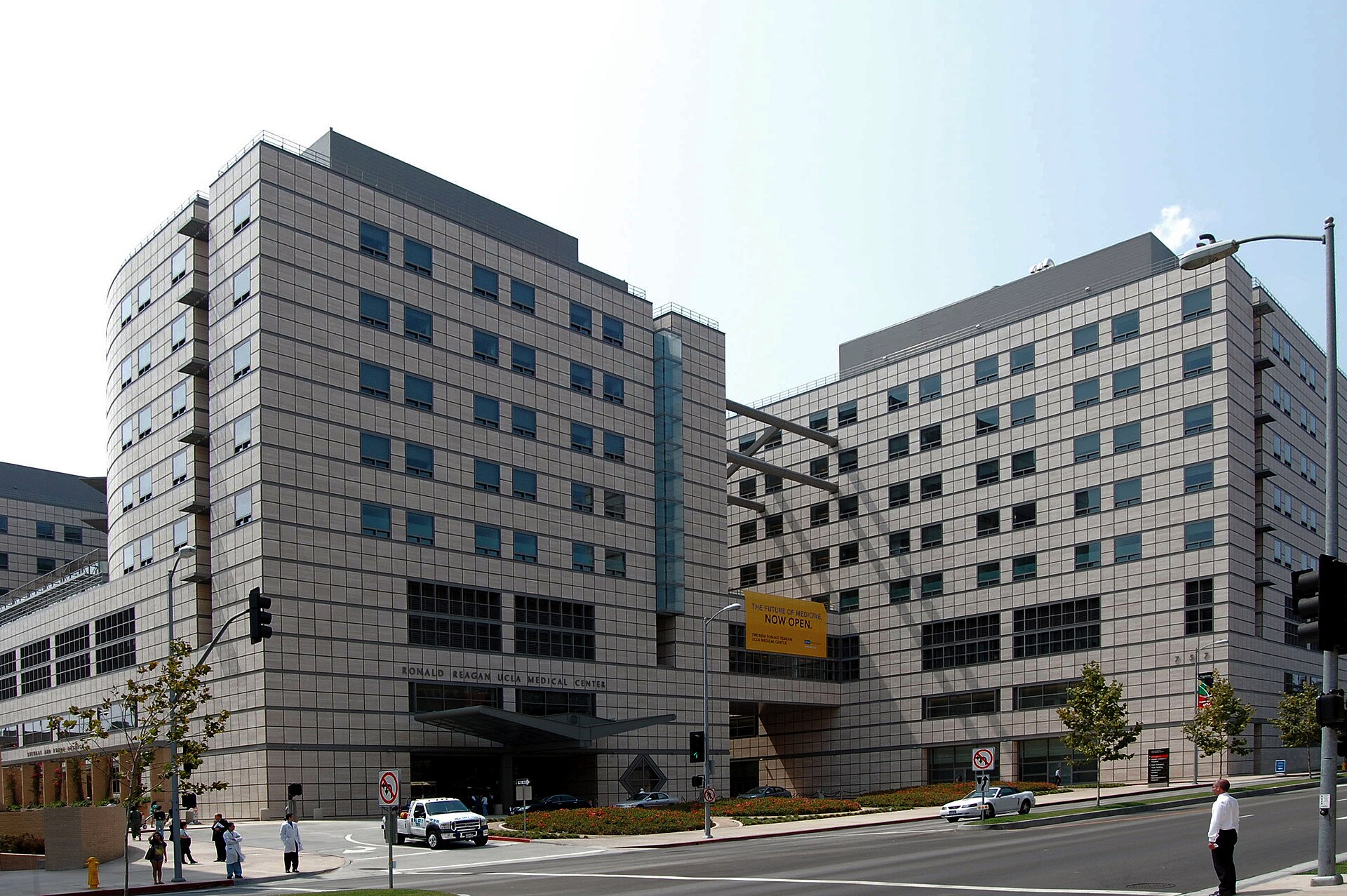 Imagem de referência relacionada a Ronald Reagan UCLA Medical Center, item descrito como registro de referência sobre Ronald Reagan UCLA Medical Center, organizado a partir de dados estruturados abertos
