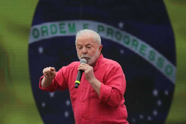 Lula aceita condições de Flávio para ampliar quebra de sigilo, diz campanha