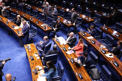 Redução da maioridade penal pode exigir novas regras para aplicação de penas, dizem juristas