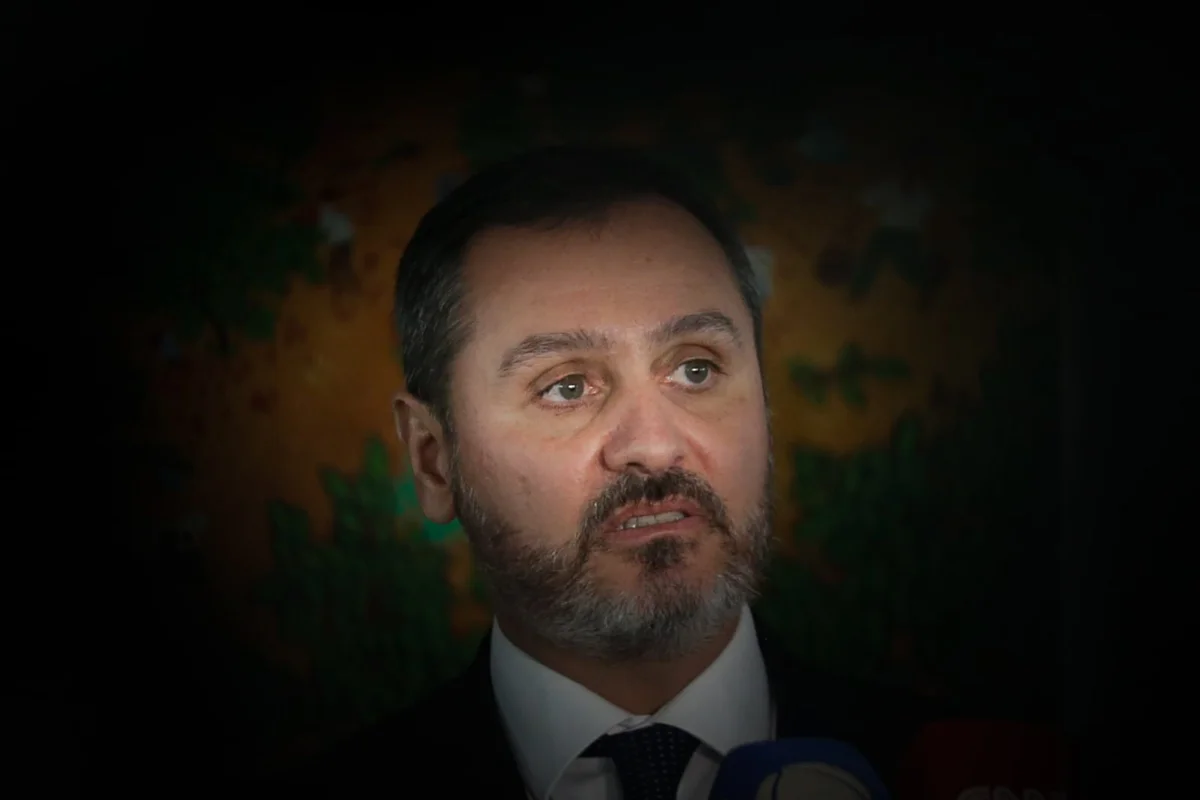 Flávio aciona Justiça Eleitoral contra diretor-geral da PF