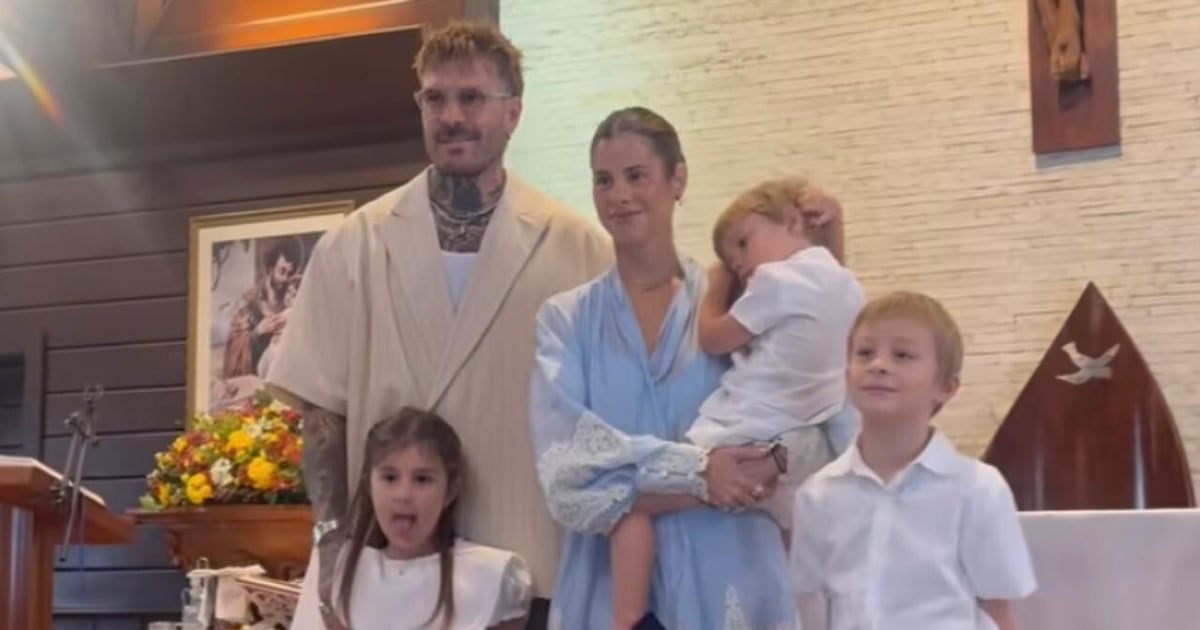 Shantal e Mateus Verdelho batizam os três filhos no catolicismo após pedido do primogênito