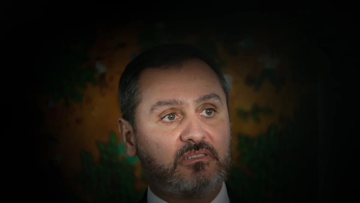 Flávio aciona Justiça Eleitoral contra diretor-geral da PF