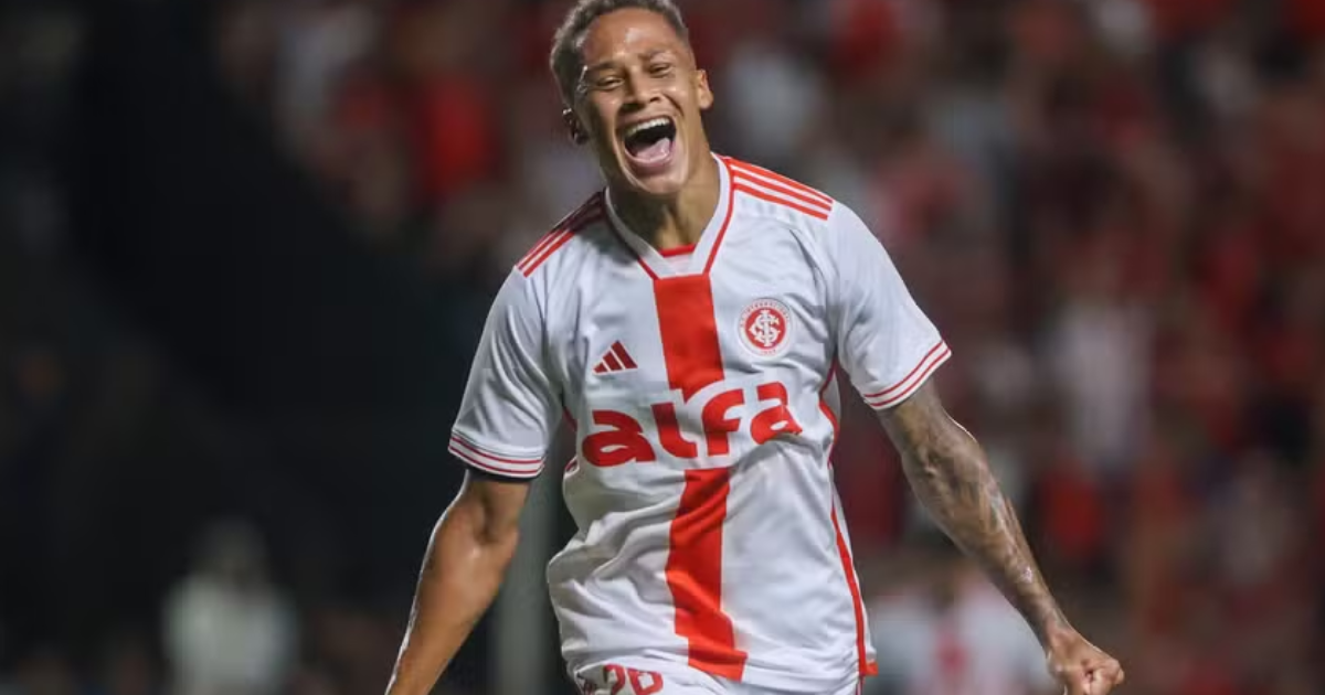 Contra o Corinthians, Vitinho, do Internacional, faz gol mais rápido do Brasileirão