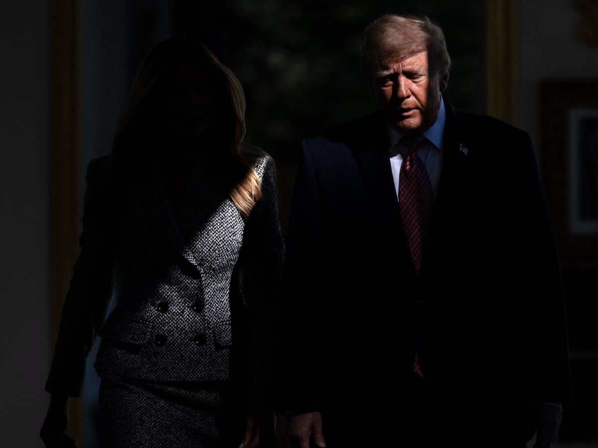 A aprovação de Trump cai para 36% duas semanas antes das eleições intermediárias, segundo pesquisa