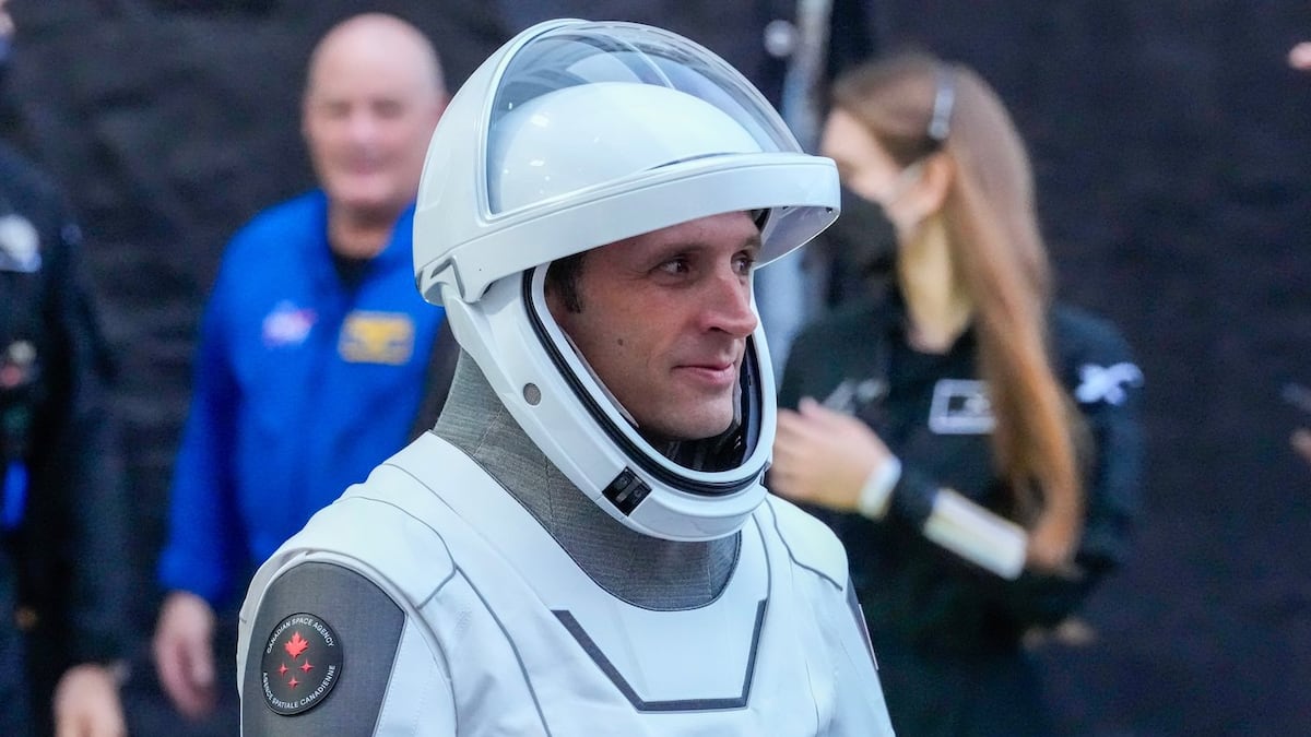 ‘It’s just one world’: Alberta-born astronaut reflects on life aboard space station