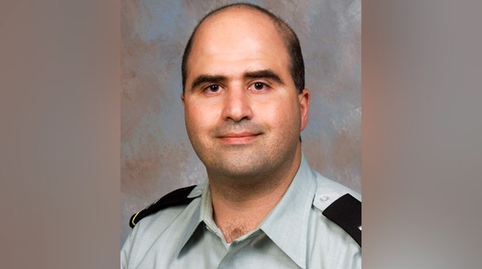 Trump diz que tomará uma 'decisão' sobre os planos do Pentágono de transmitir ao vivo a execução por pelotão de fuzilamento de Nidal Hasan