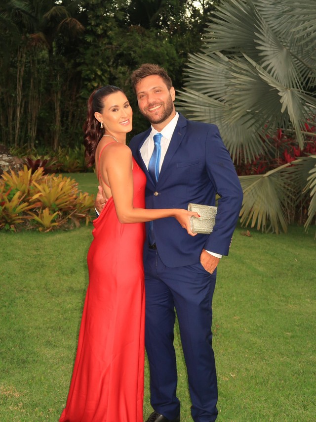 Filha de Fátima Bernardes e William Bonner se declara ao namorado com quem mora junto: 'Me trata tão bem'