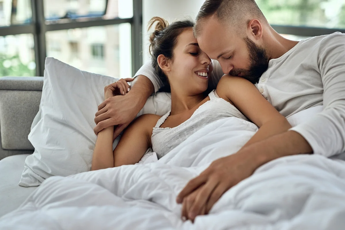 Imagem da matéria: 7 posições sexuais para transar e gozar muito sem sobrecarregar a lombar