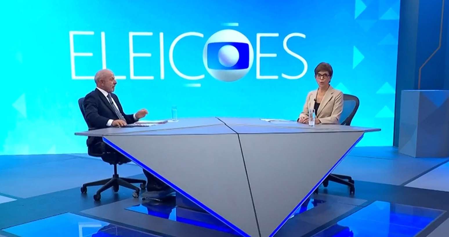 Lula foi entrevistado pela &acirc;ncora do 'Jornal da Globo', Renata Lo Prete, nos est&uacute;dios da Globo no Rio