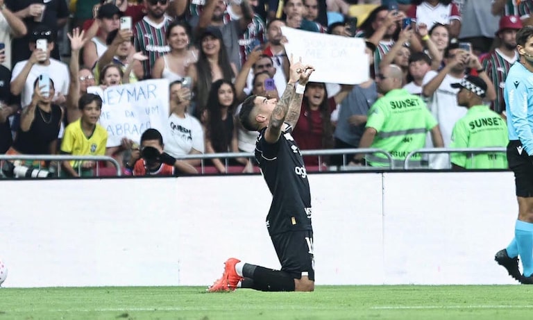 Santos estreia quarteto ofensivo, vira contra o Fluminense e continua sonhando com Libertadores