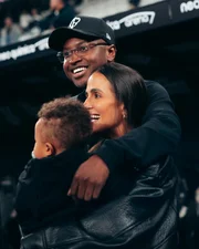 Thiaguinho agradece Hugo, do Corinthians, por entrar com seu filho em campo - imagem 5