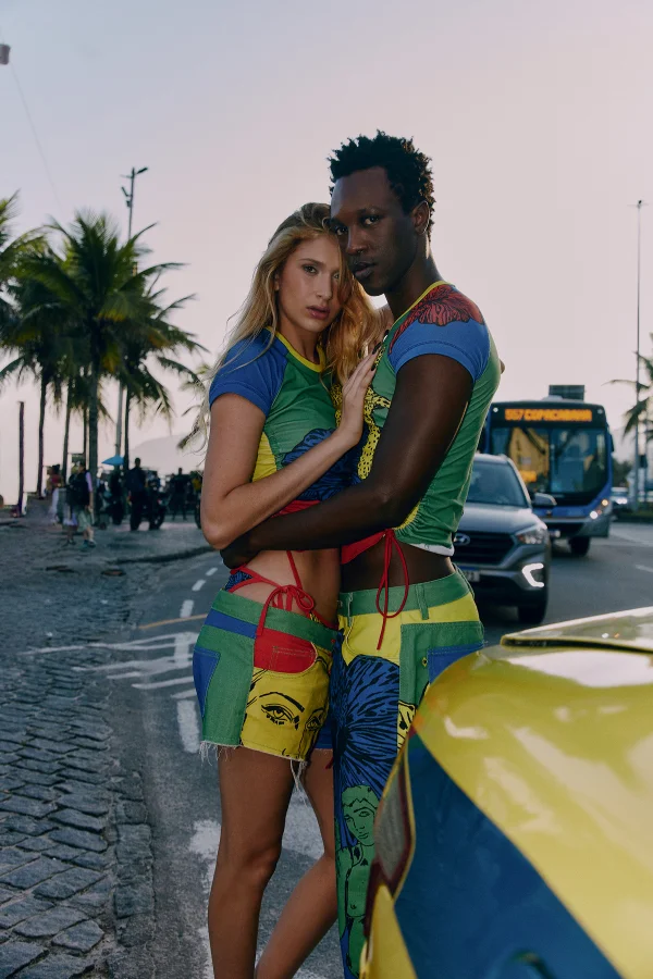 Leonardo Loreto e Patrick Church celebram o Brasil em coleção de beachwear