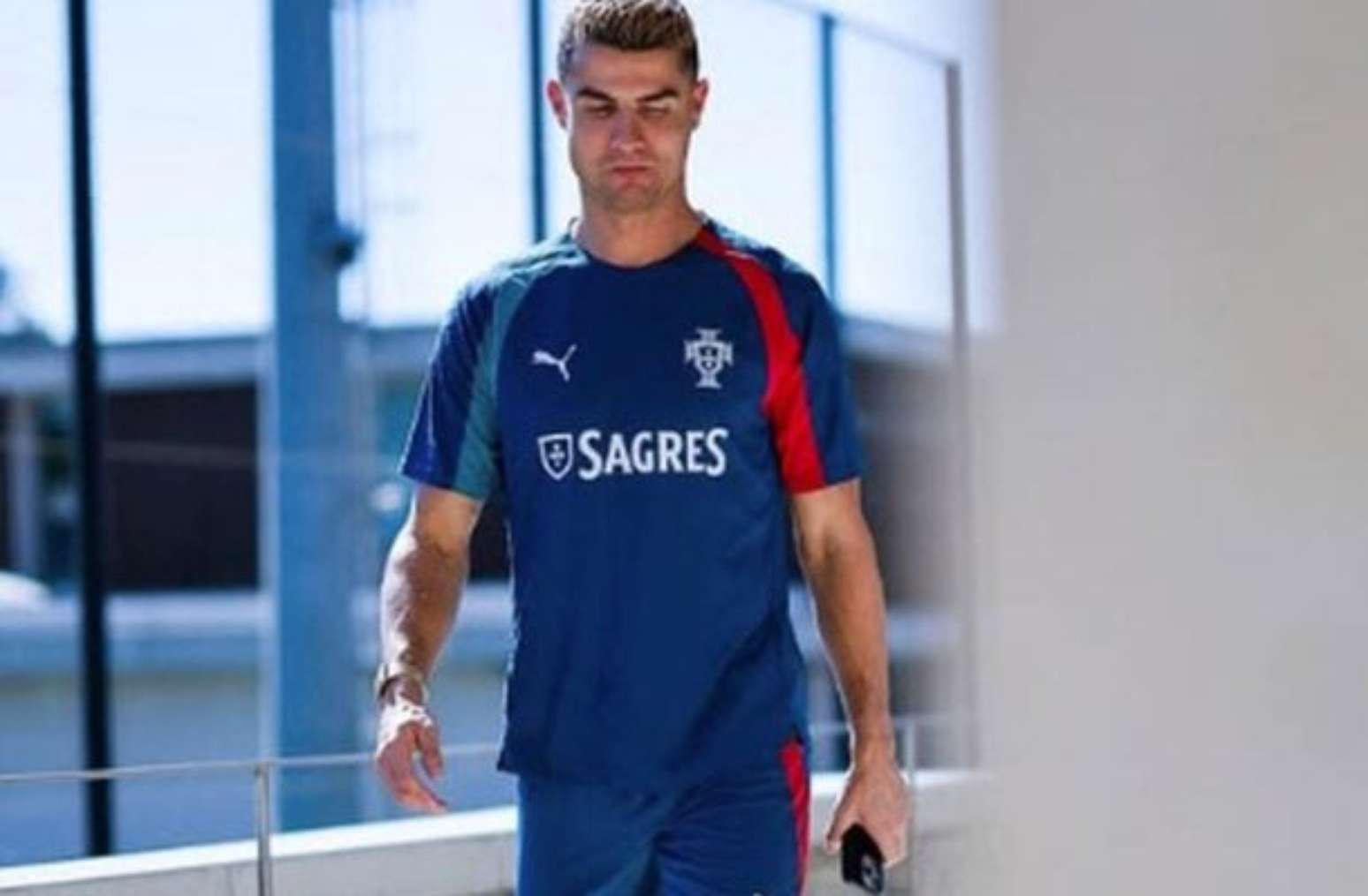 Cristiano Ronaldo abandonou a sele&ccedil;&atilde;o ap&oacute;s desentendimento com Jorge Jesus &ndash;