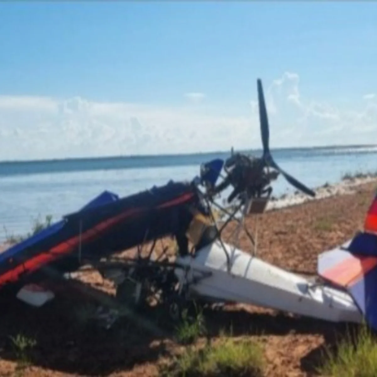 Aeronave caiu no Tietê por usar peças de carro e fita isolante, aponta FAB