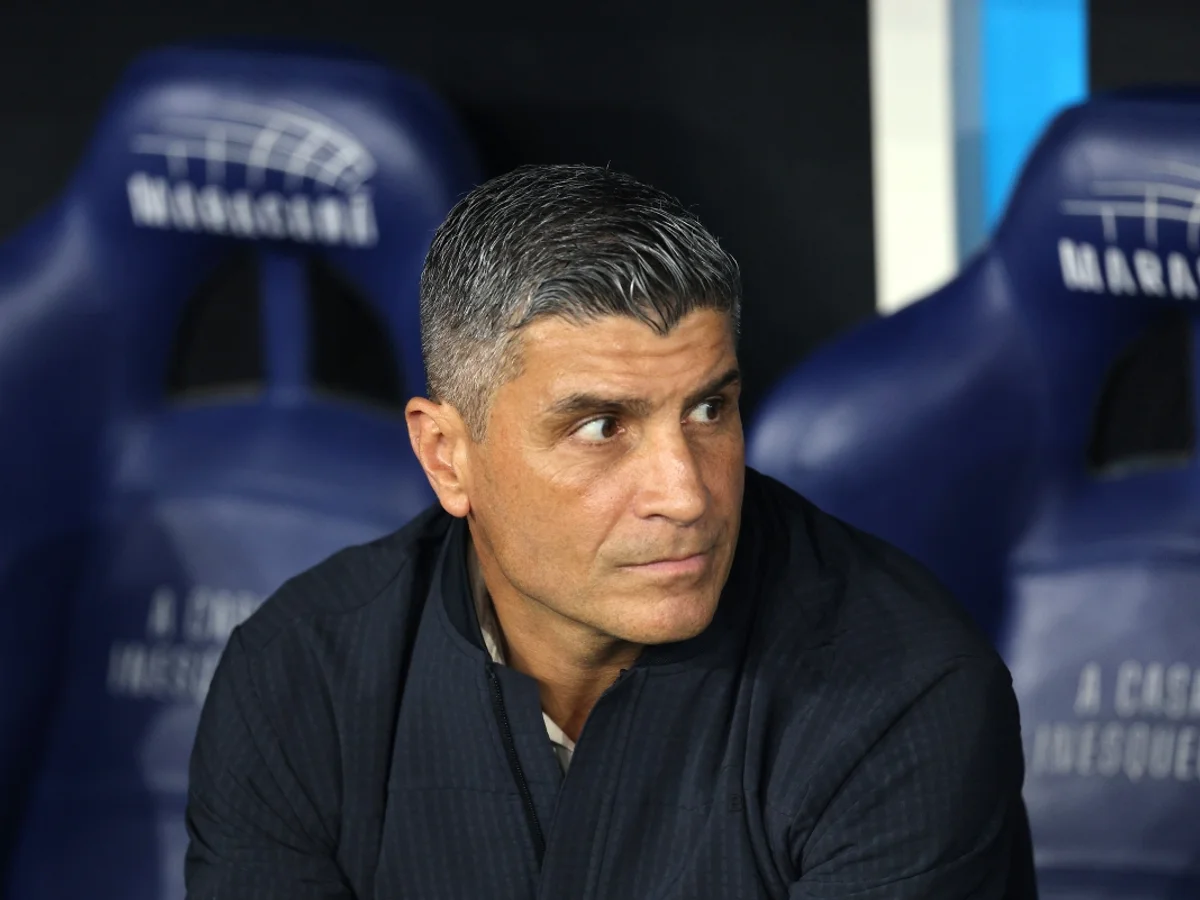 Pedro Emanuel reconhece erro de Léo Jardim, mas diz: "Não vou abandonar"