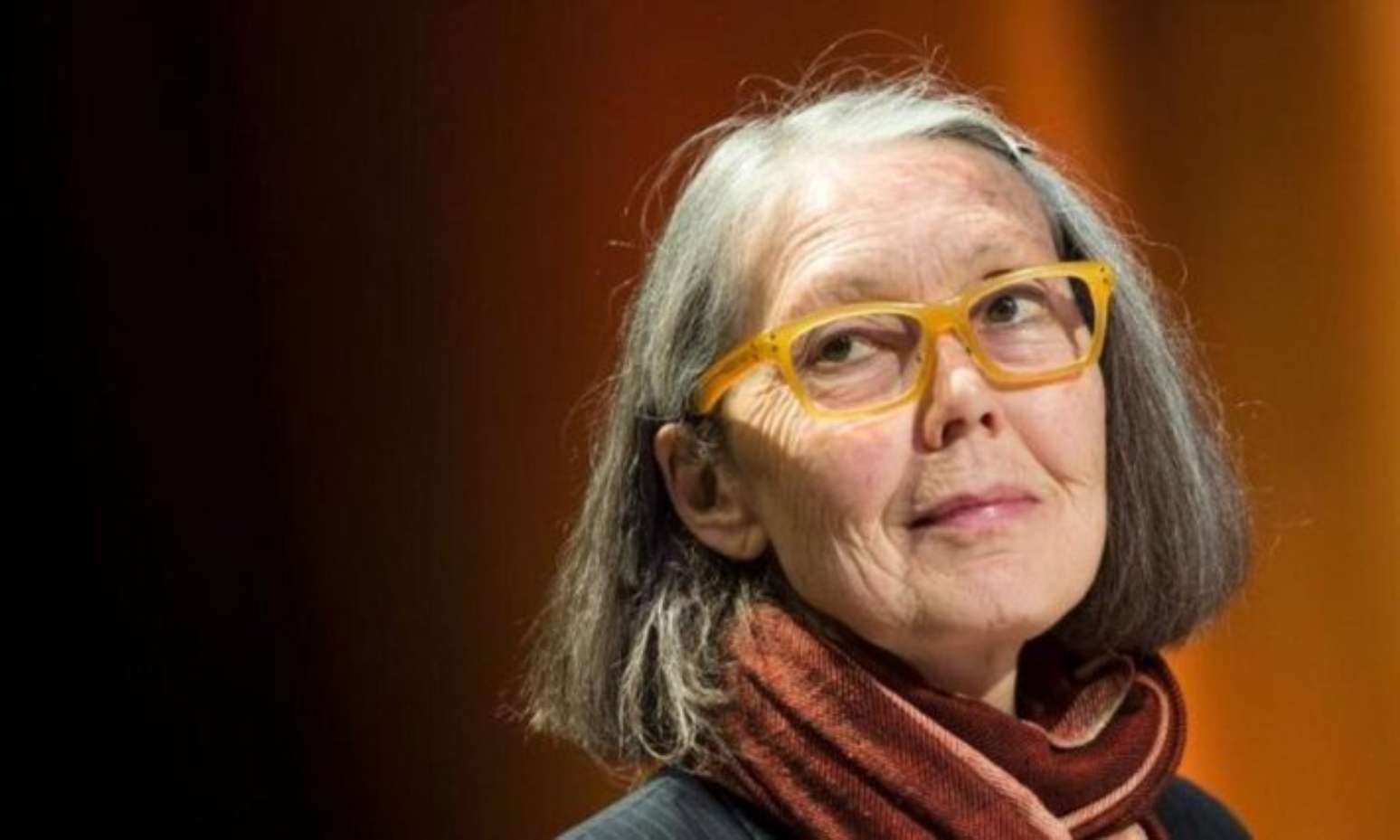 A escritora e poeta canadense Anne Carson &eacute; a vencedora do Nobel de Literatura 2026.
