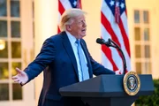 EUA: aprovação de Trump cai para 31% a duas semanas das eleições
