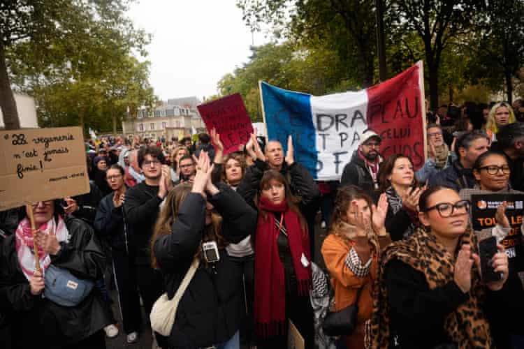 Grandes protestos em Paris e outras cidades francesas desafiando Macron – em fotos