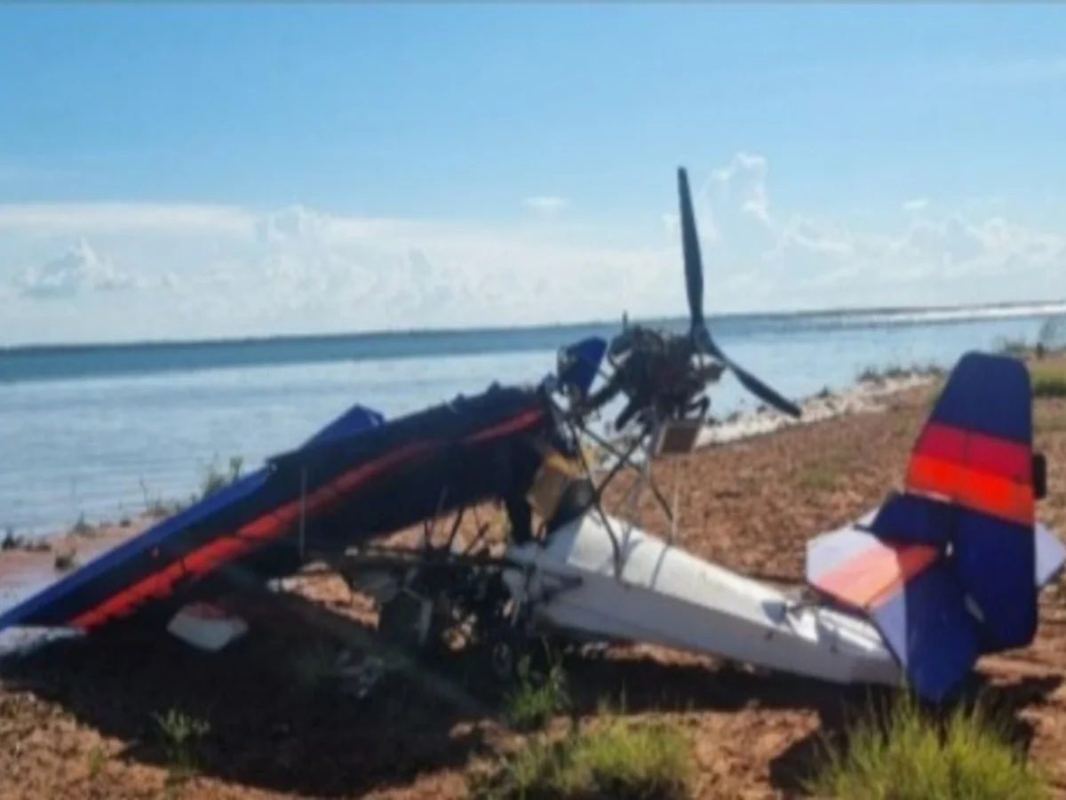 Aeronave caiu no Tietê por usar peças de carro e fita isolante, aponta FAB