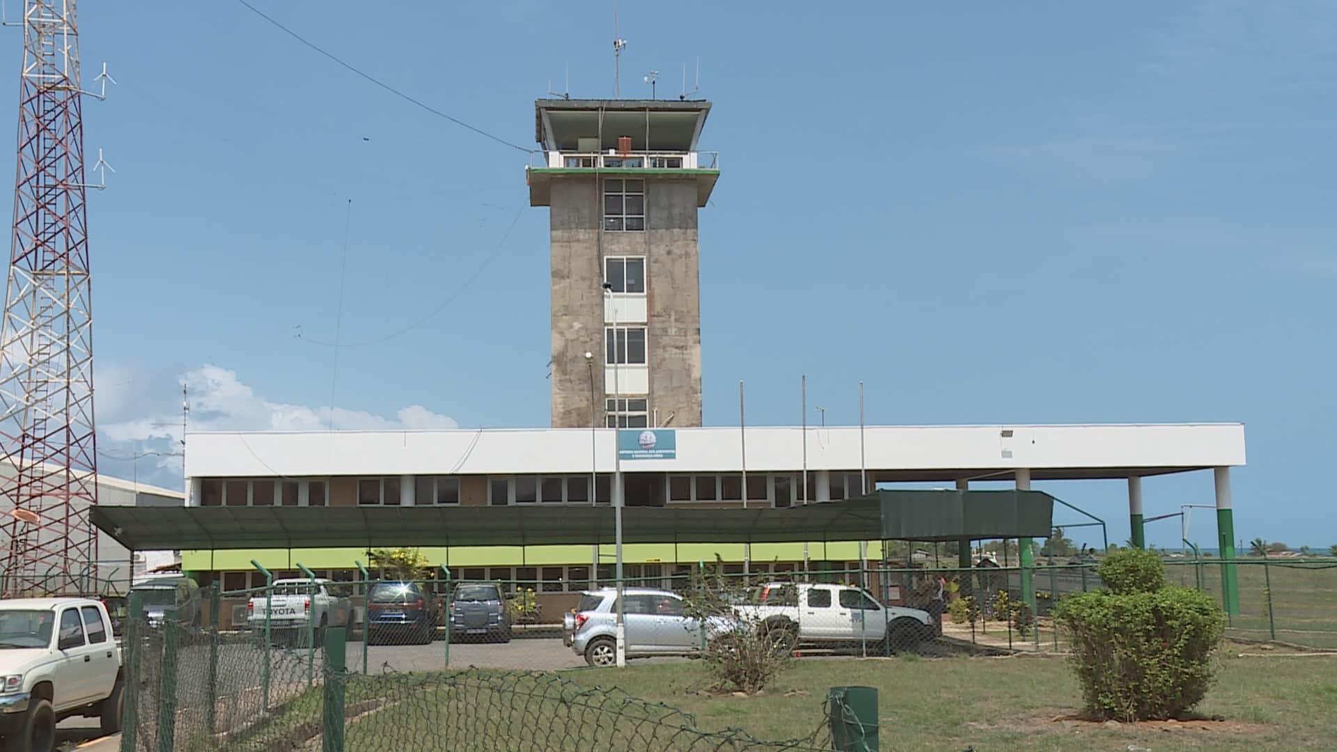 ENASA prorroga prazo para a aquisição de uma ambulância categoria B para o aeroporto Nuno Xavier
