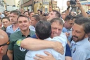 Flávio Bolsonaro e Tarcísio de Freitas